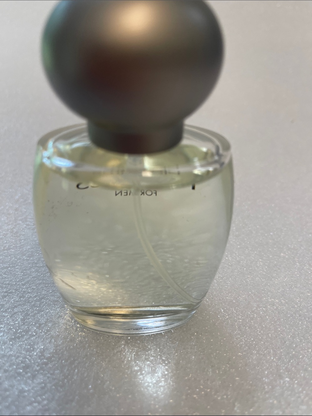 Estée Lauder Pleasures for Men Eau de Toilette - Clear/Light Yellow - Picture 2 of 3
